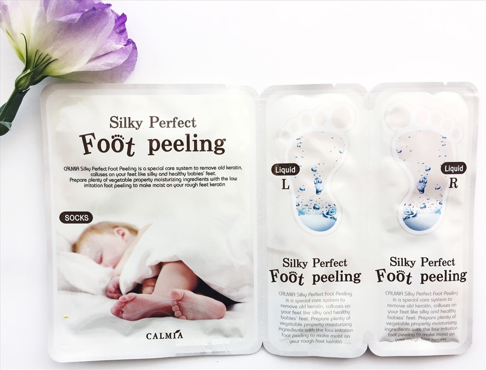 Пилинг — носочки для ног Calmia Silky Perfect Foot Peeling