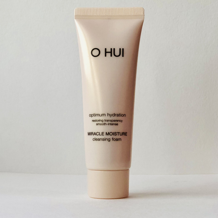 OHUI Miracle Moisture Cleansing Foam 40мл Увлажняющая пенка для умывания